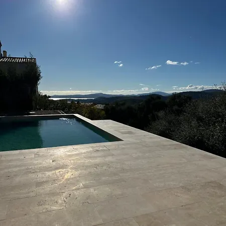 Provencale Aux Issambres Avec Vue Sur Le Golfe St Tropez Villa