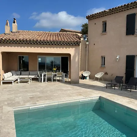 Provencale Aux Issambres Avec Vue Sur Le Golfe St Tropez *